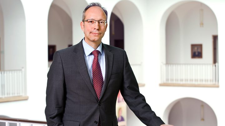 Der Direktor des Landschaftsverbandes Westfalen-Lippe, Matthias Löb